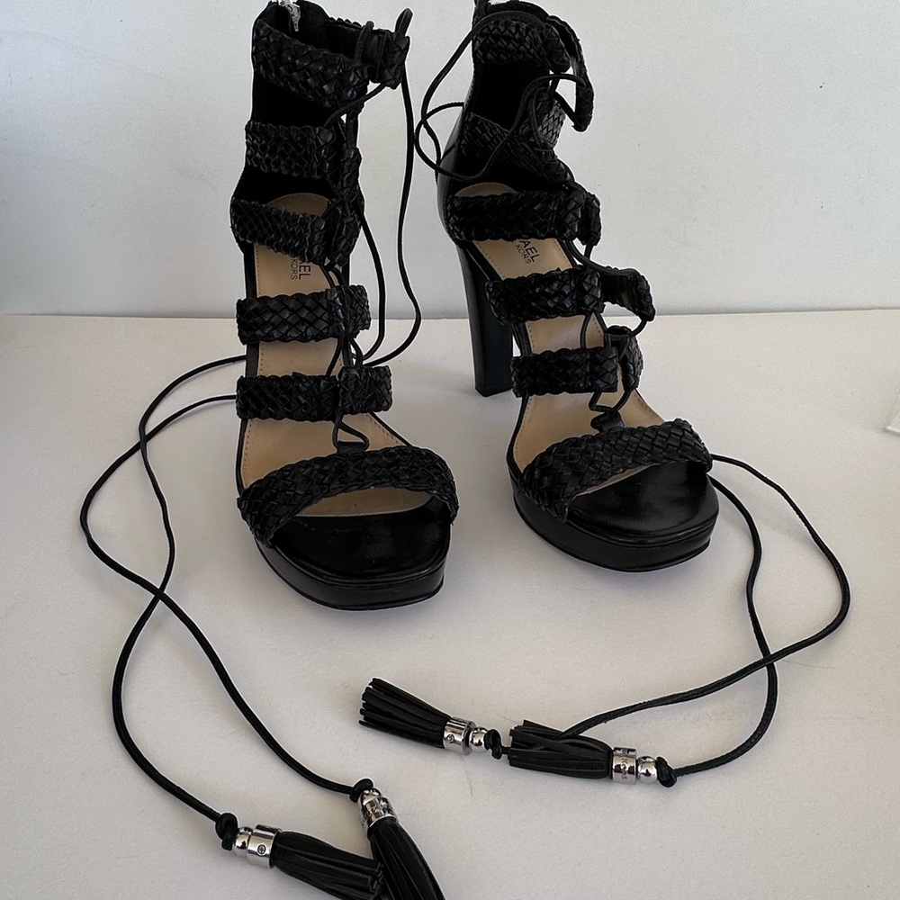 Michael Kors Monterey platform high heel - Picture 6 of 11